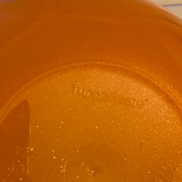 Tupperware THATSA MEGA BOWL 42 cups NEW - Picture 4 of 6